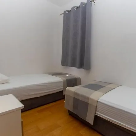 Apartamento Vladimir #4 Makarska
