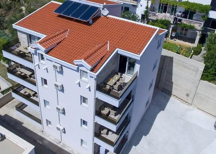 Vladimir #4 Apartment *